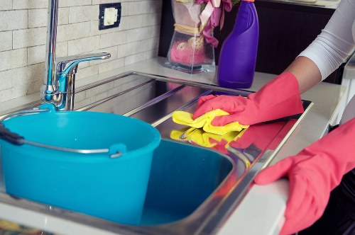 Bathroom and tile cleaning for a Knightsbridge move-out service
