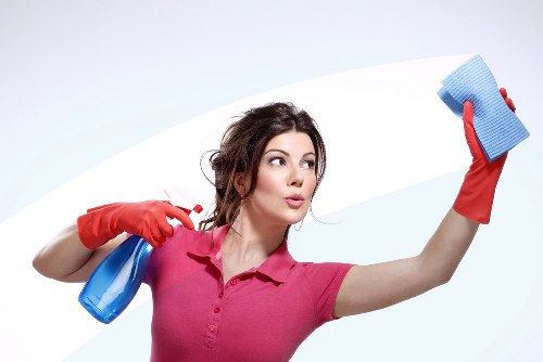End of tenancy cleaning team preparing a Knightsbridge property for handover
